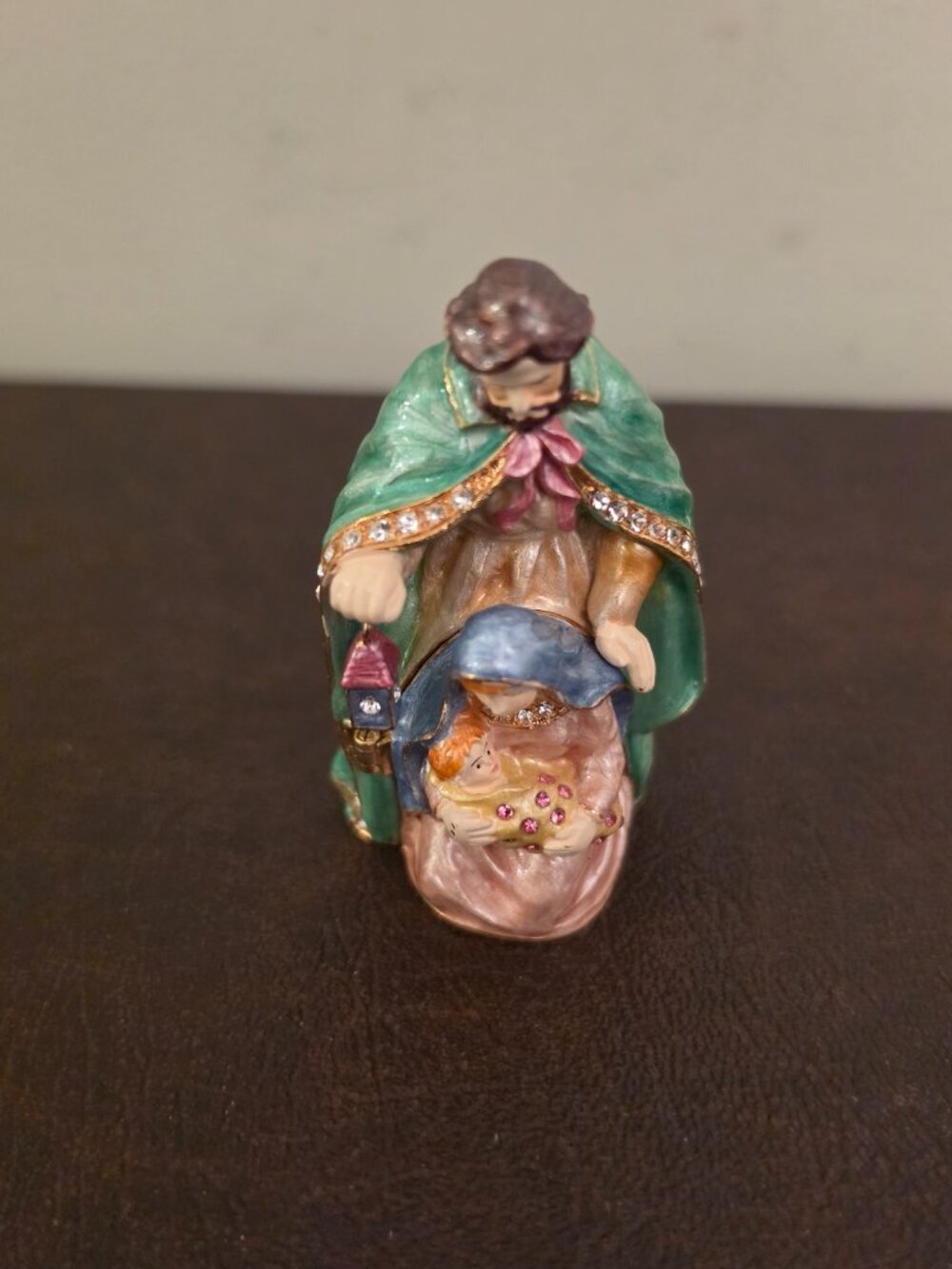 Trinket Box Hinged Nativity Scene Figure "Joseph" with Gold Trim in Limoges Styl